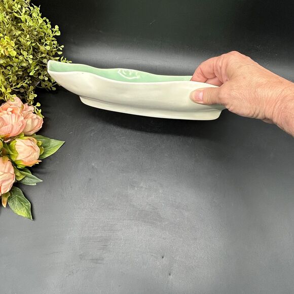 Vintage Matte Green California Pottery Oval Dish with Pink Flower - Picture 5 of 8